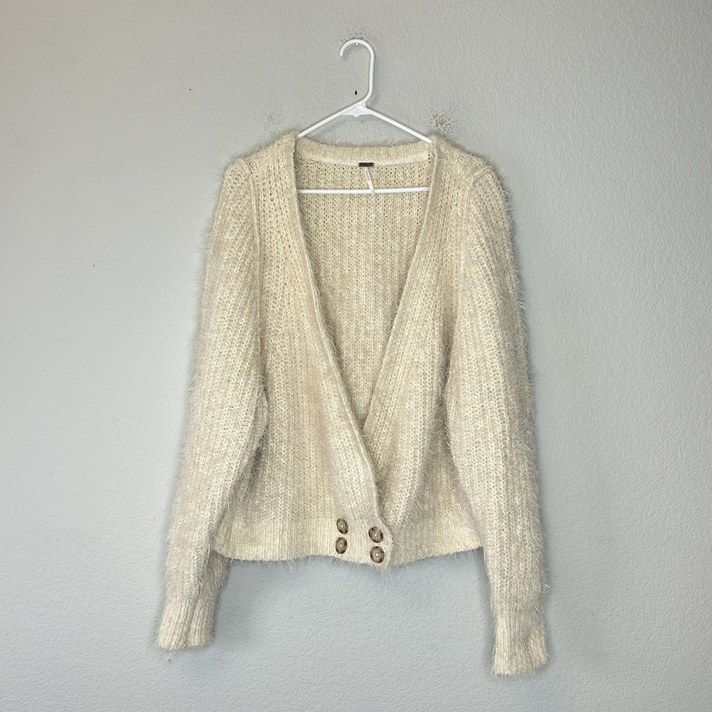 Free People Fluffy Knit Cropped V Neck Button Cardigan Women's Size L Cream
